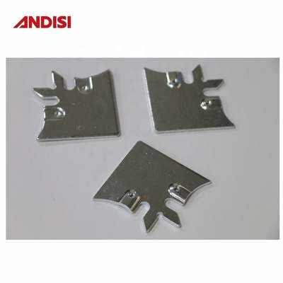 Non standard 3mm forma di pesce Placcata in zinco Acciaio Metal Bracket con connettore a buco Flat Cabinet Corner Brace