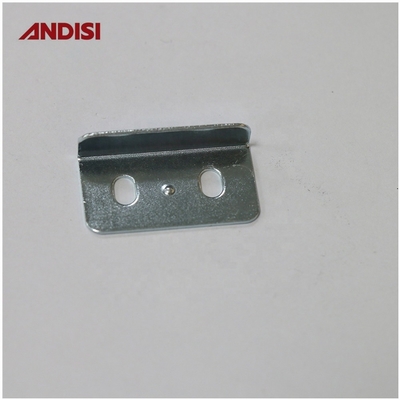 L Furniture Steel Flat Angle Bracket Connector con spessore di 0,8 mm e dimensioni di 32x17x8,23 mm